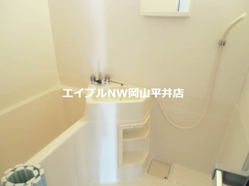  ドミ・アゼリアＢ