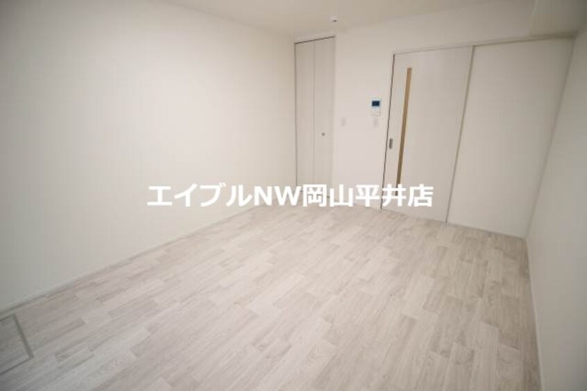  ルミエール西川原
