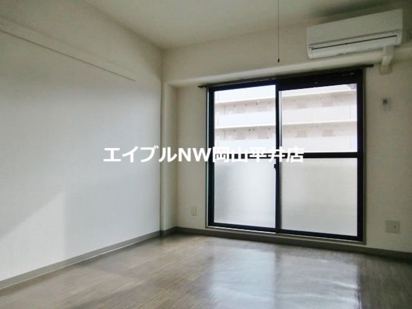 同物件別部屋の写真です アーバンハイム小橋