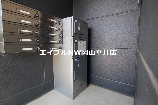 宅配ボックス ラポール