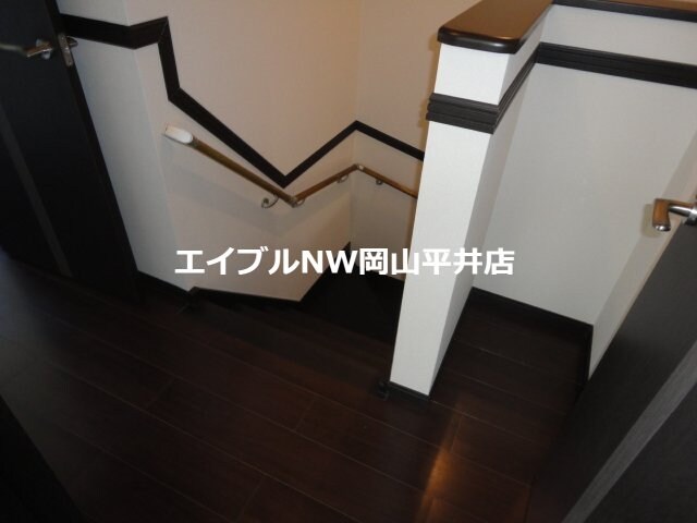 階段踊り場 フィオリスタ　アンジェラ