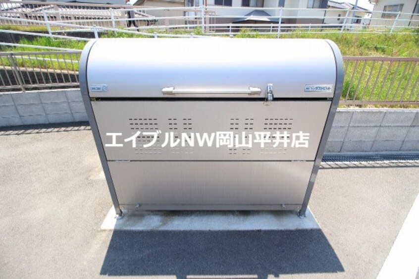  ドゥミュミュール