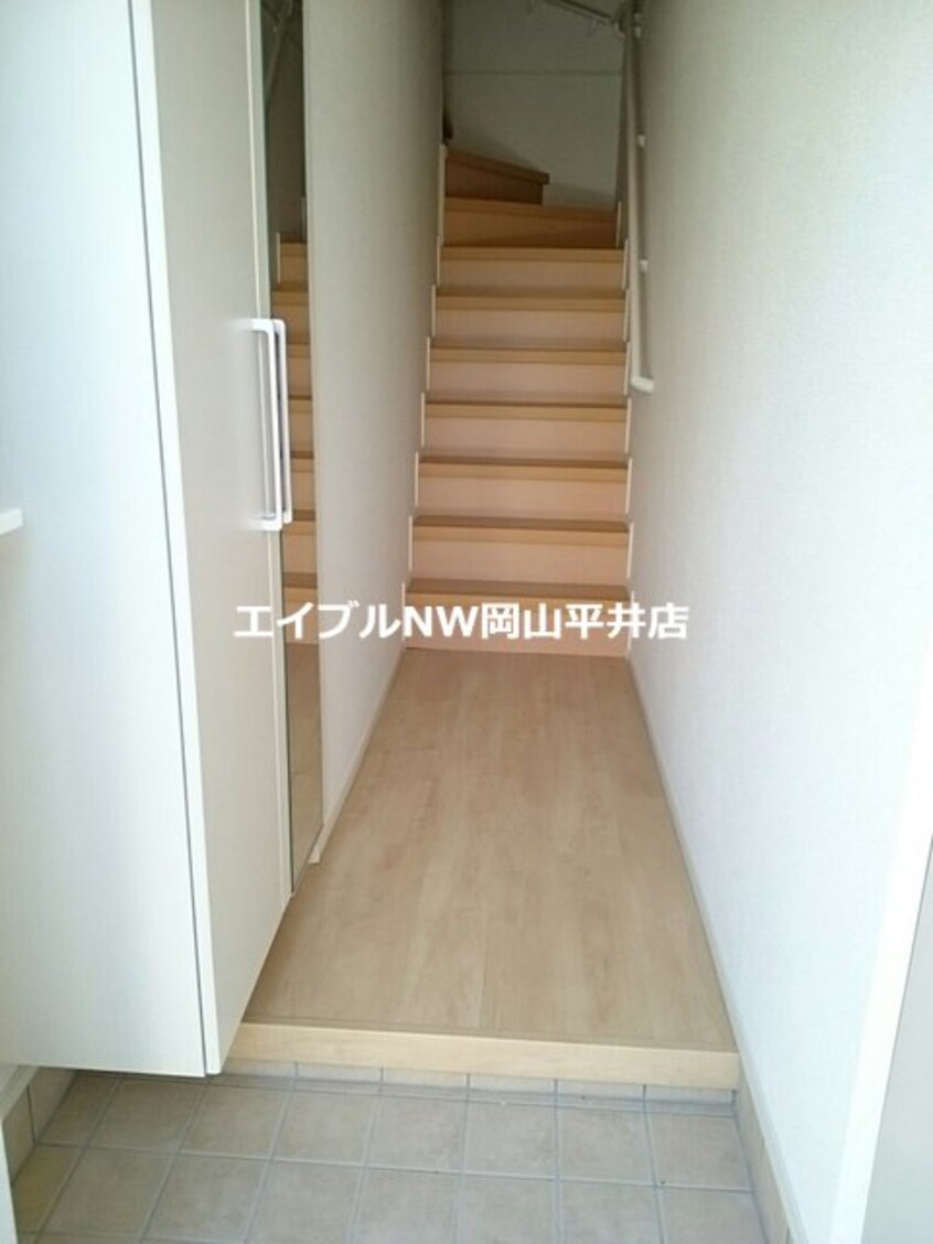  クレストハイムＡ