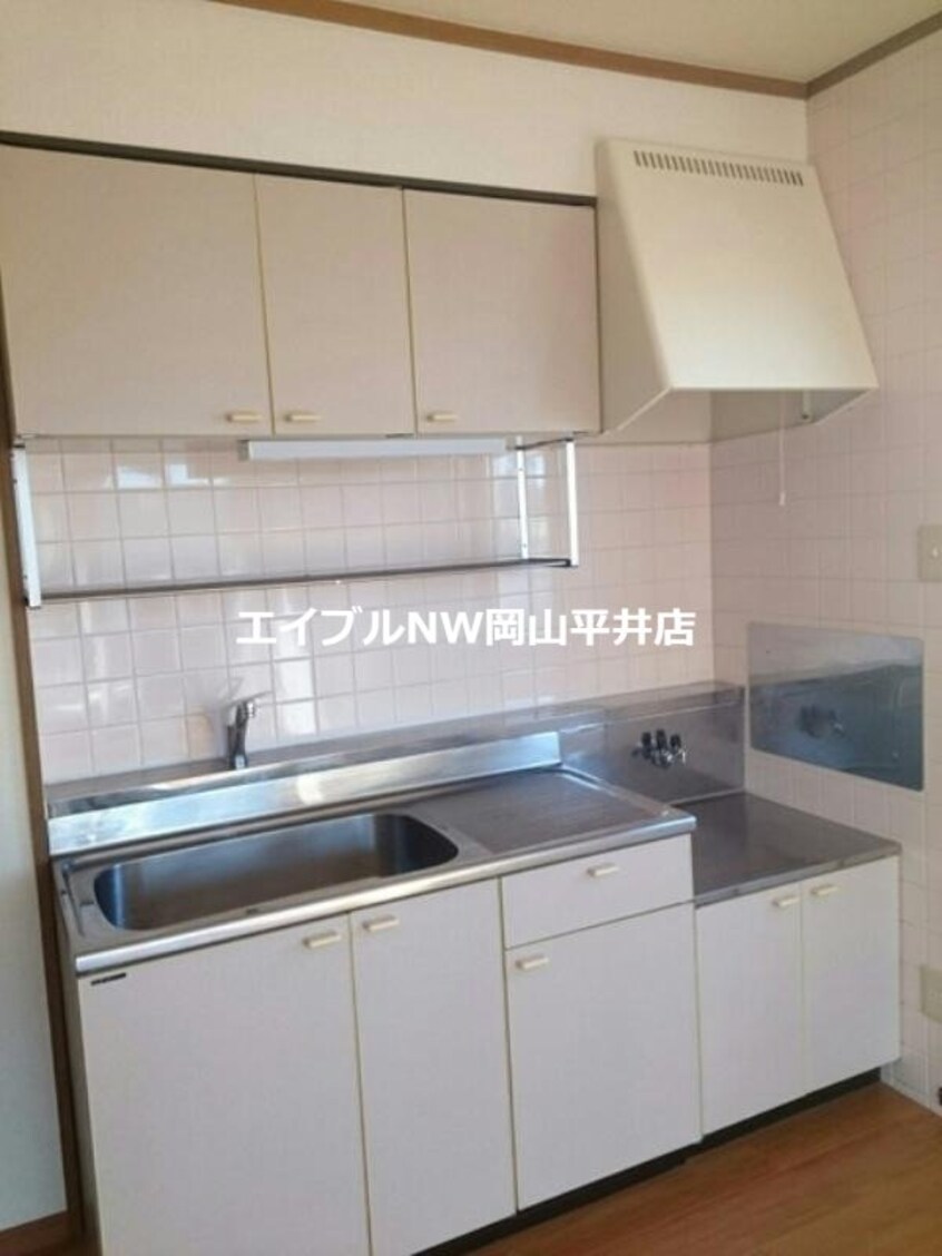  サンヴィレッジ操明Ｂ