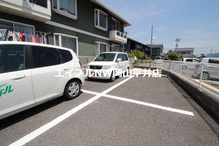 駐車場 ファミーユサトウ　Ｂ棟