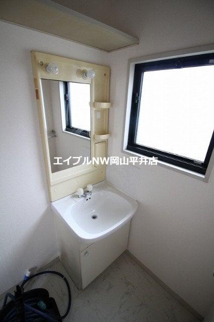  スワローハイム　Ｂ棟