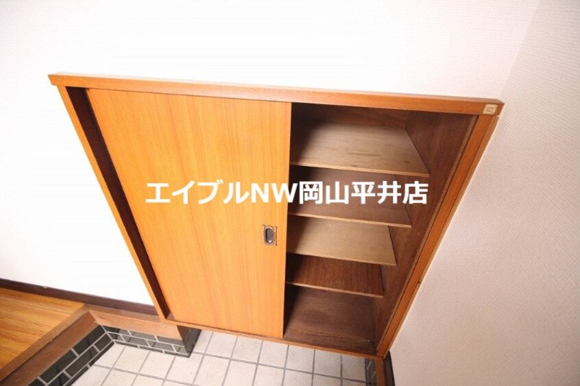  穝戸建