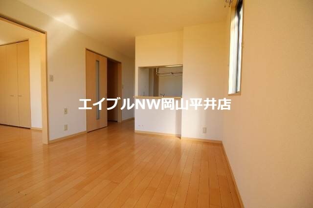  シャーメゾン松新