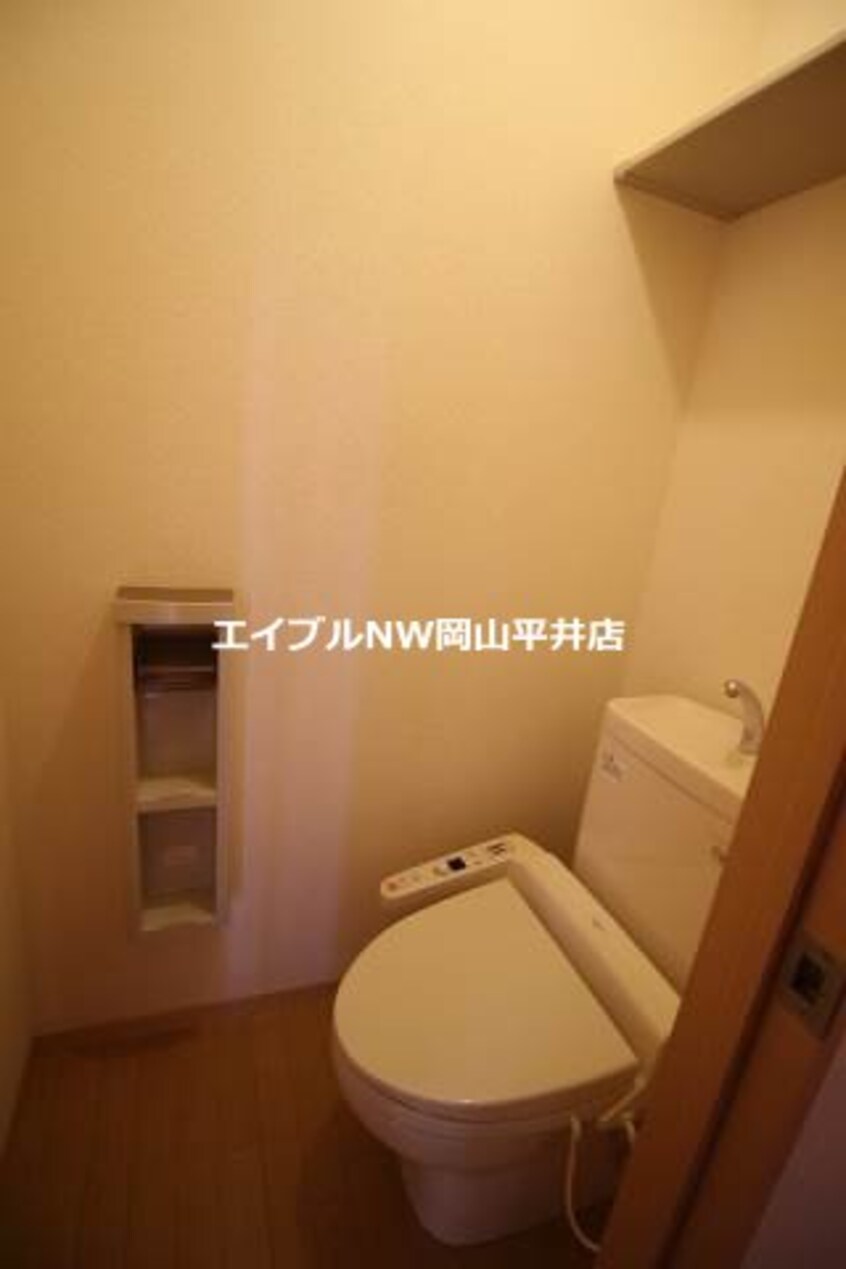  シャーメゾン松新