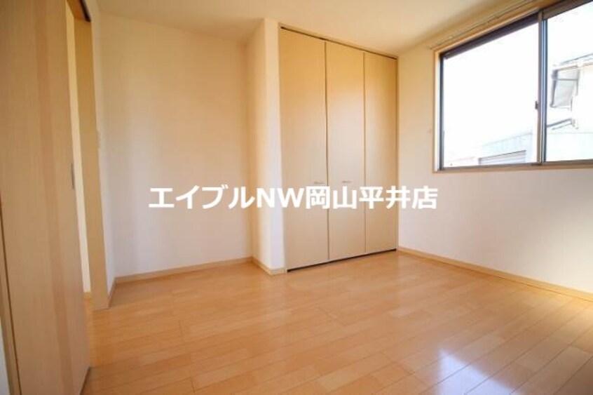  シャーメゾン松新