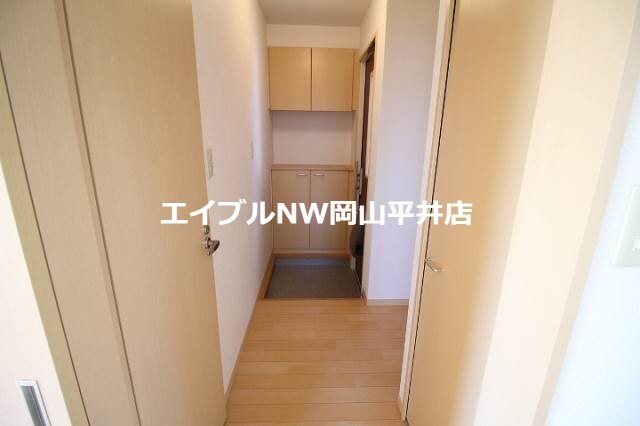  シャーメゾン松新