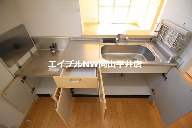  シャーメゾン松新