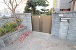 赤坂本町貸家