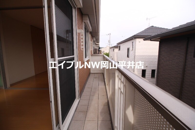  シャーメゾン湊　十壱番館