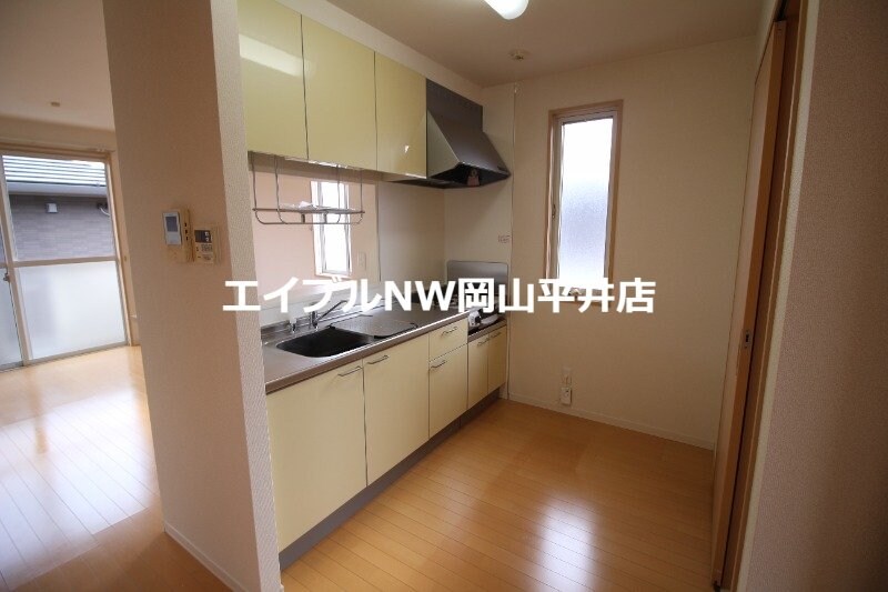  シャーメゾン湊　十壱番館