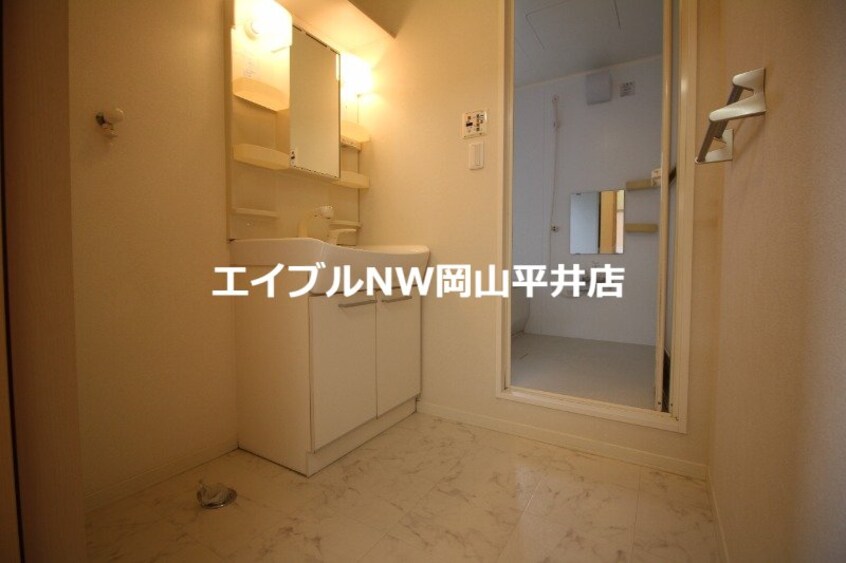  シャーメゾン湊　十壱番館