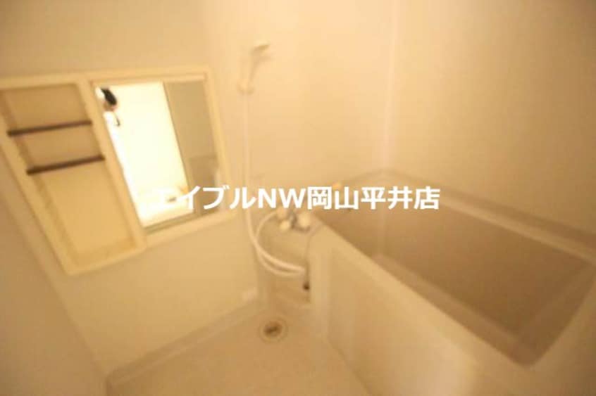  フローラル東岡山　A