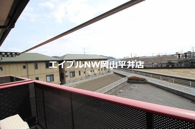  フローラル東岡山　A
