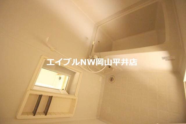  フローラル東岡山　A