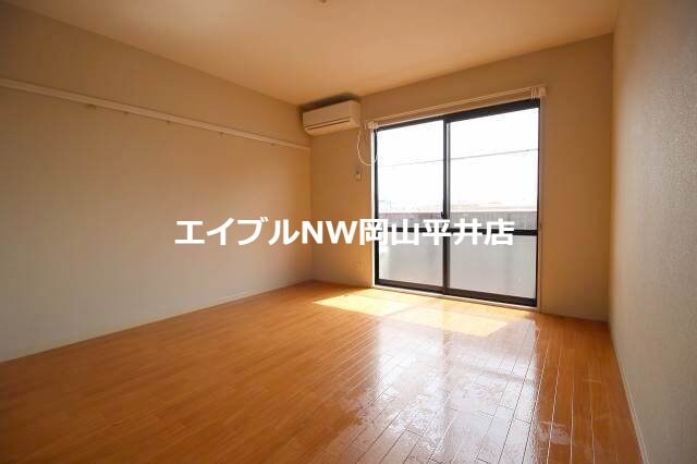  フローラル東岡山　A