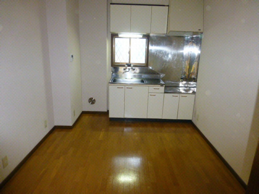 約６帖のDK 総武本線/四街道駅 バス10分桜ヶ丘南下車:停歩7分 2階 築31年