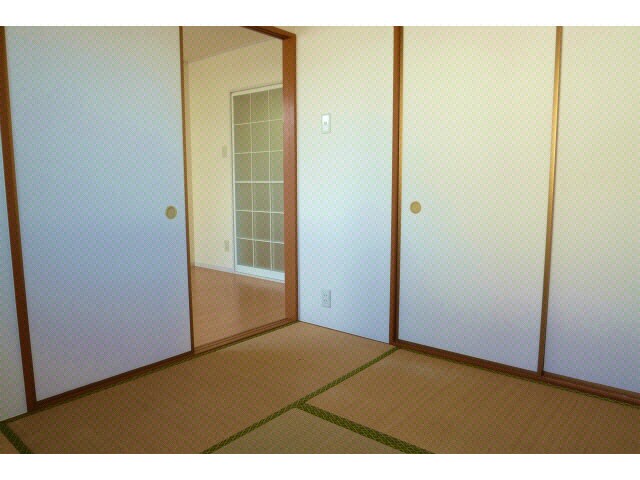 ゆったりできる和室 総武本線/四街道駅 バス15分山王公民館下車:停歩4分 1階 築32年