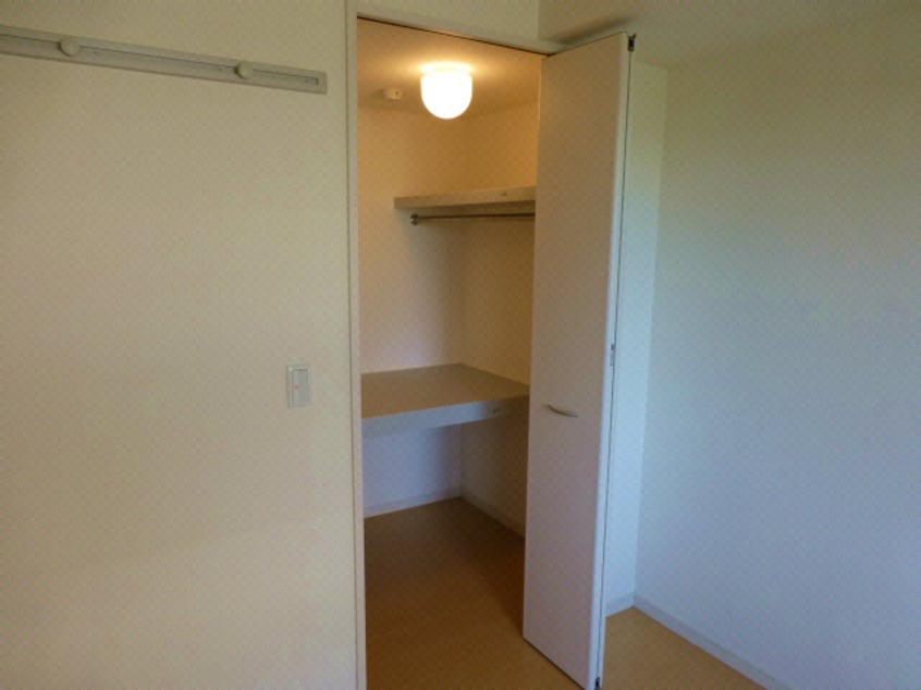  総武本線/四街道駅 徒歩17分 1階 築16年