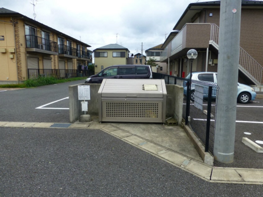 ゴミ置場 総武本線/四街道駅 徒歩25分 1階 築15年