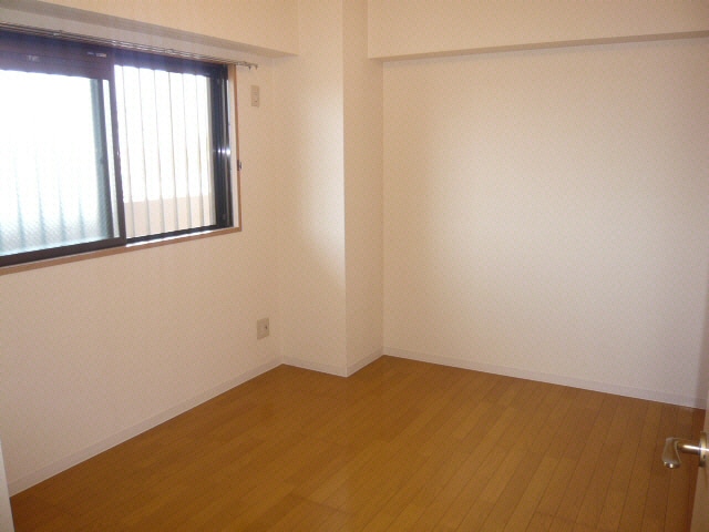 洋室２ 総武本線/四街道駅 徒歩14分 3階 築28年