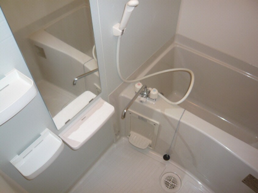 ﾊﾞｽﾙｰﾑ 総武本線/都賀駅 徒歩5分 3階 築15年