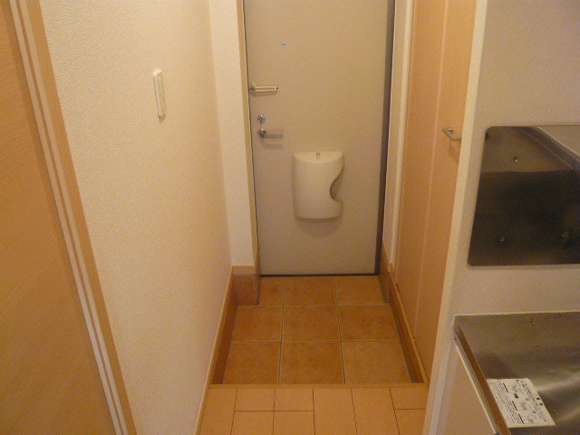 玄関 総武本線/都賀駅 徒歩5分 3階 築15年