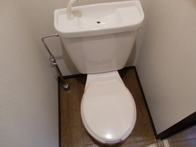  総武本線/佐倉駅 バス7分根郷下車:停歩5分 1階 築30年