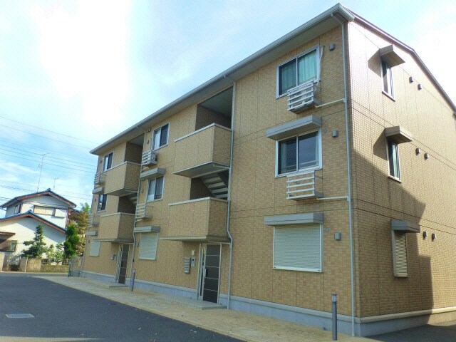 外観 総武本線/四街道駅 徒歩17分 1階 築17年