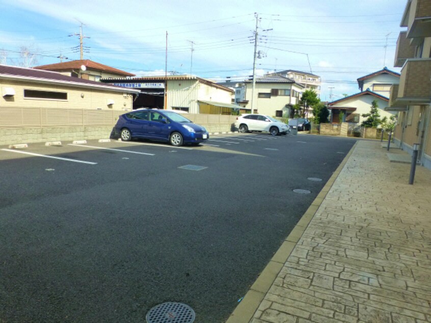 駐車場 総武本線/四街道駅 徒歩17分 1階 築17年