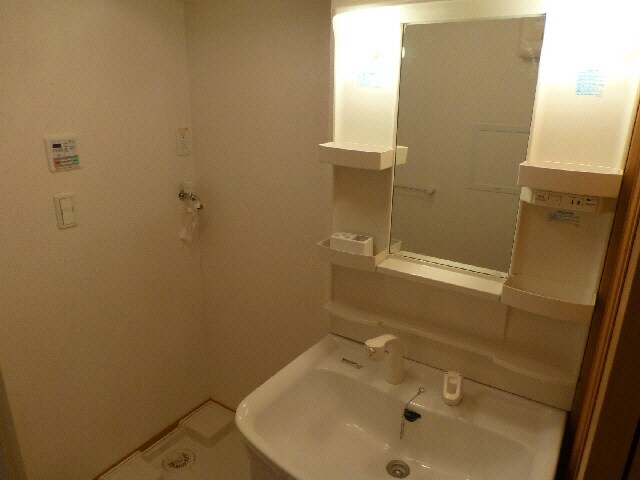  総武本線/四街道駅 徒歩17分 2階 築18年