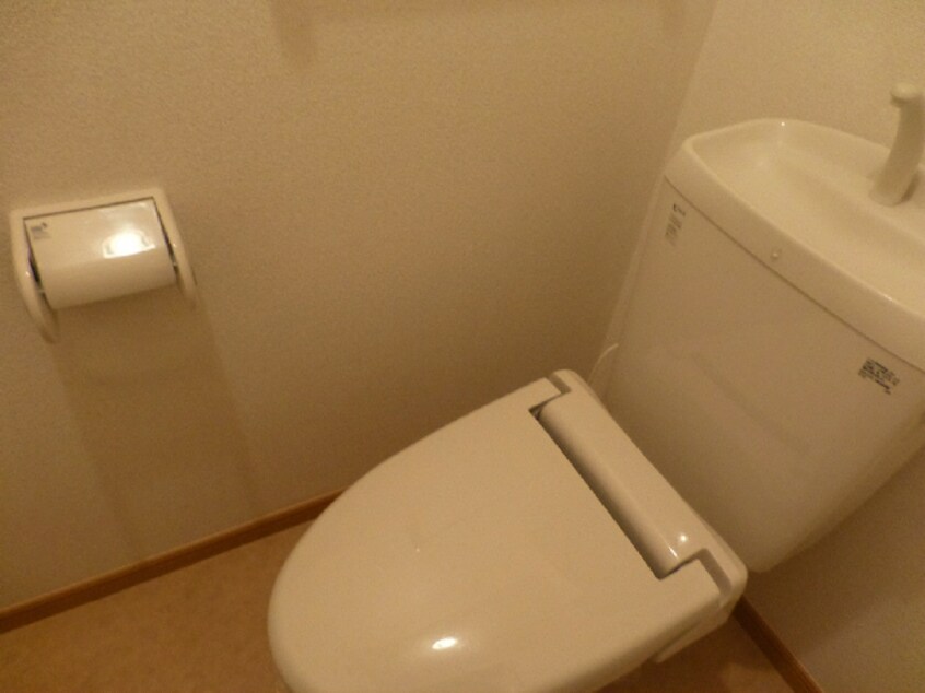  総武本線/四街道駅 徒歩17分 2階 築18年