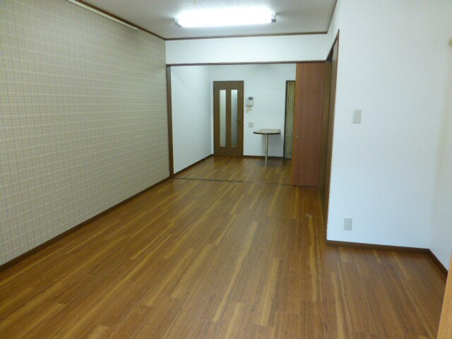 広々としたＬＤＫ 総武本線/四街道駅 バス5分山王町下車:停歩7分 2階 築30年