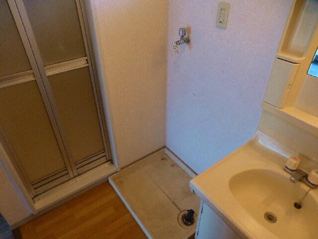  総武本線/四街道駅 バス15分技能センター入口下車:停歩3分 1階 築33年