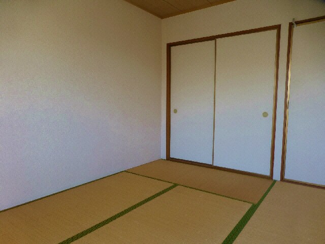  総武本線/四街道駅 バス15分技能センター入口下車:停歩3分 1階 築33年