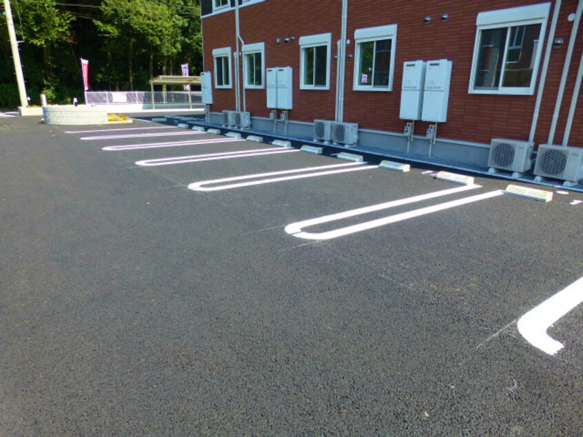 駐車場 総武本線/四街道駅 徒歩44分 1階 築12年