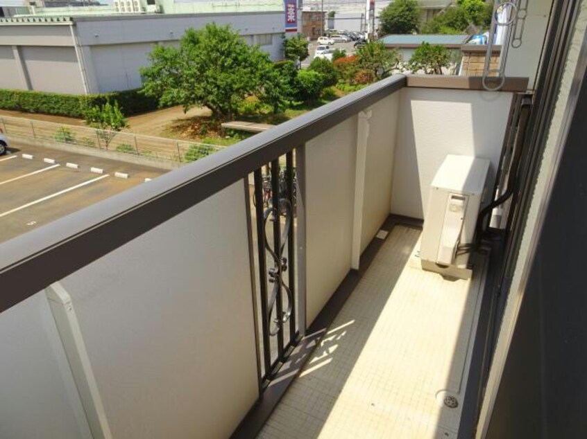  総武線/稲毛駅 バス30分山王病院入口下車:停歩2分 2階 築16年