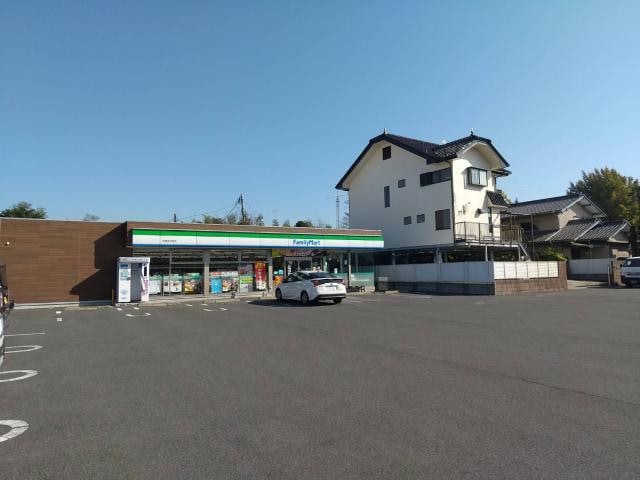 ファミリーマート佐倉並木町店(コンビニ)まで708m 総武本線/佐倉駅 徒歩19分 3階 築11年