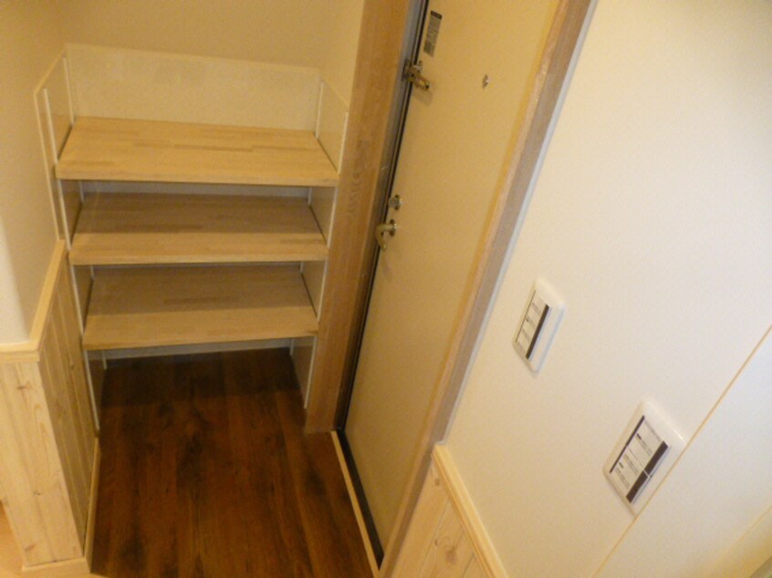 玄関 総武本線/四街道駅 徒歩20分 2階 築10年