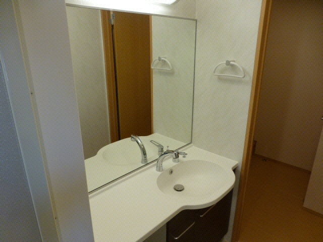独立洗面化粧台 総武本線/四街道駅 徒歩14分 1-2階 築10年