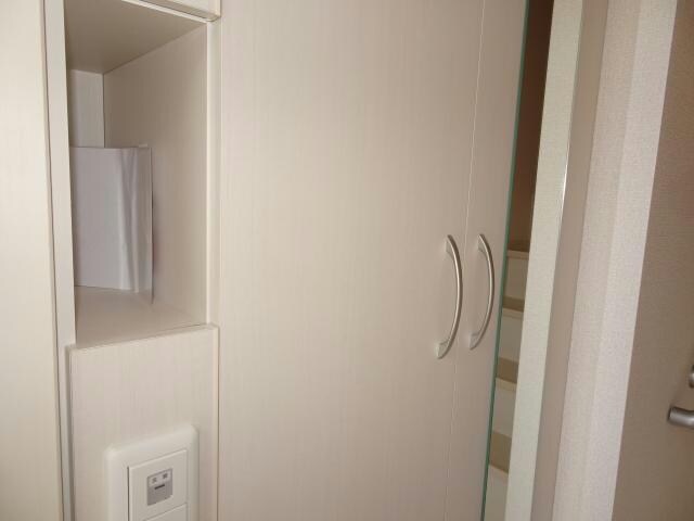 シューズボックス 総武本線/四街道駅 徒歩28分 1階 築6年