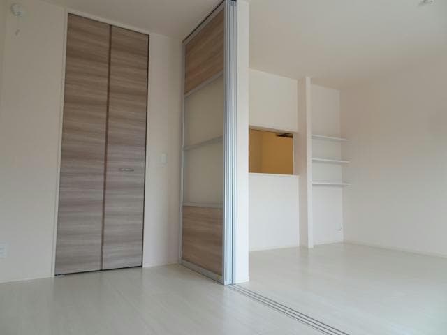 続き間で使用可 総武本線/四街道駅 徒歩28分 1階 築6年