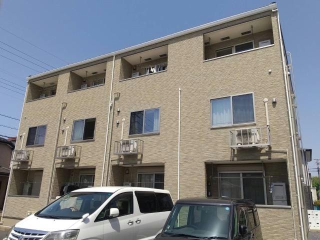  総武本線/四街道駅 バス7分ポリテクセンター千葉下車:停歩3分 2-3階 築5年