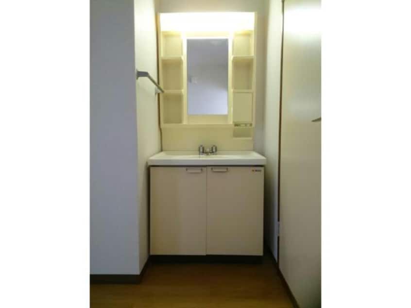  京成本線/京成臼井駅 バス15分聖隷佐倉市民病院下車:停歩3分 1階 築32年