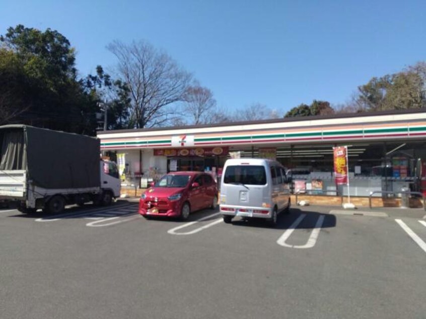 セブンイレブン佐倉生谷店(コンビニ)まで825m 京成本線/京成臼井駅 徒歩22分 2階 築16年