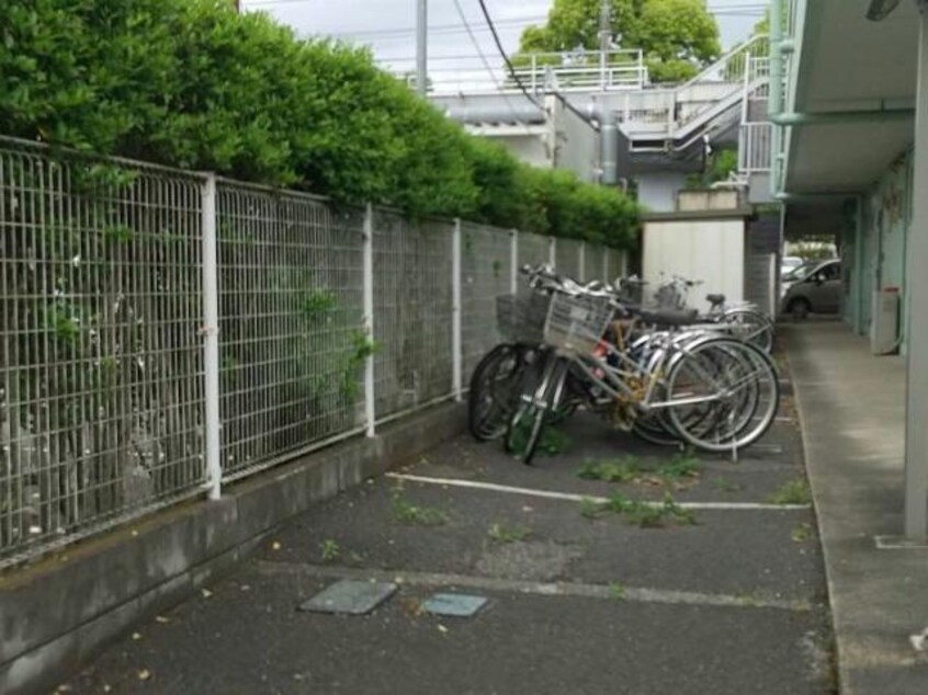  山万ユーカリが丘線/公園駅 徒歩3分 3階 築35年